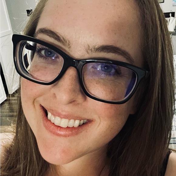 Meet the Posher Other - Meet your Posher, Calynn